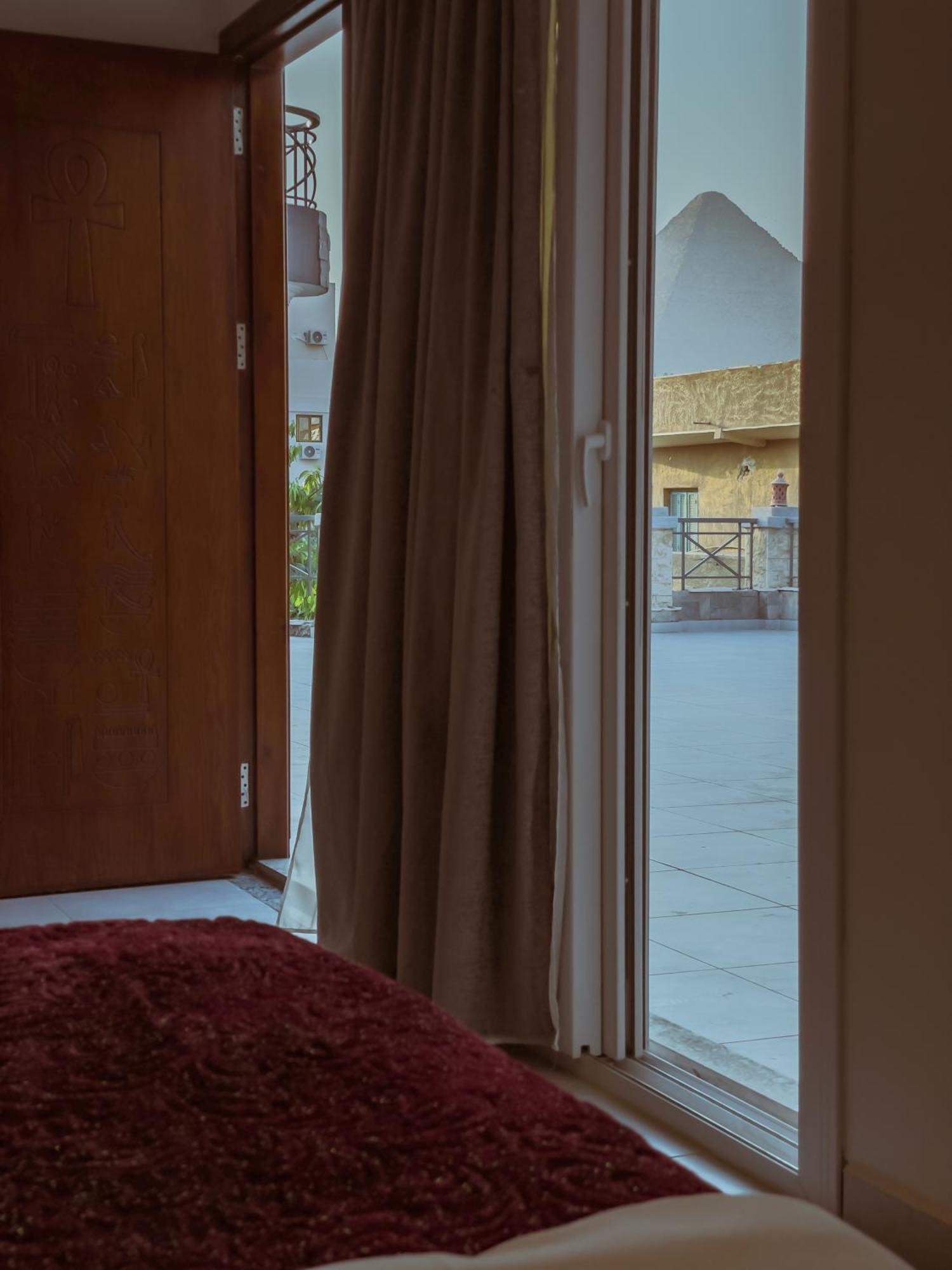 King Khufu Pyramids View Hotel Kafrat al Jabal Room photo