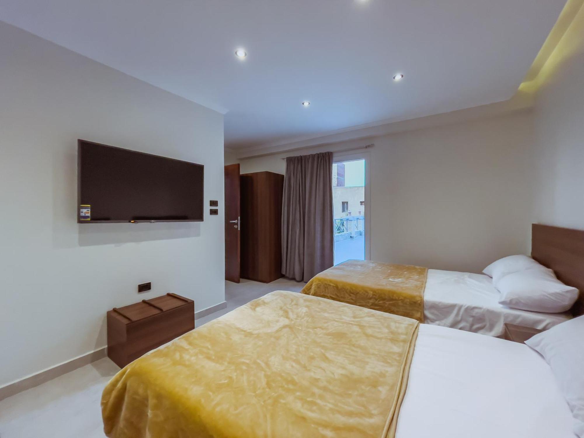 King Khufu Pyramids View Hotel Kafrat al Jabal Room photo